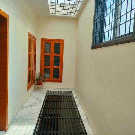 Amritam Palace A Luxury Ac Home Stay Ringas Ngoại thất bức ảnh