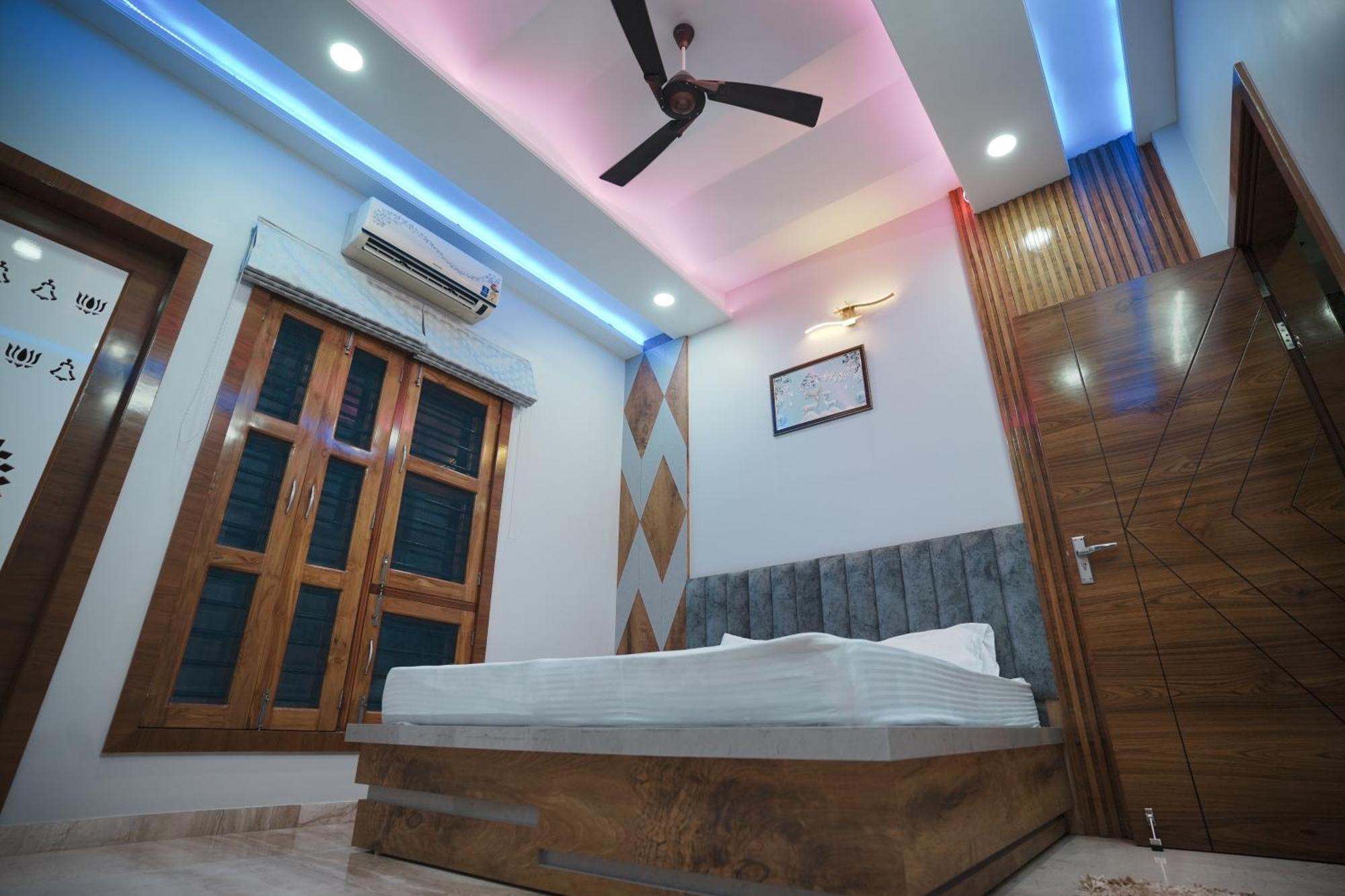 Amritam Palace A Luxury Ac Home Stay Ringas Ngoại thất bức ảnh
