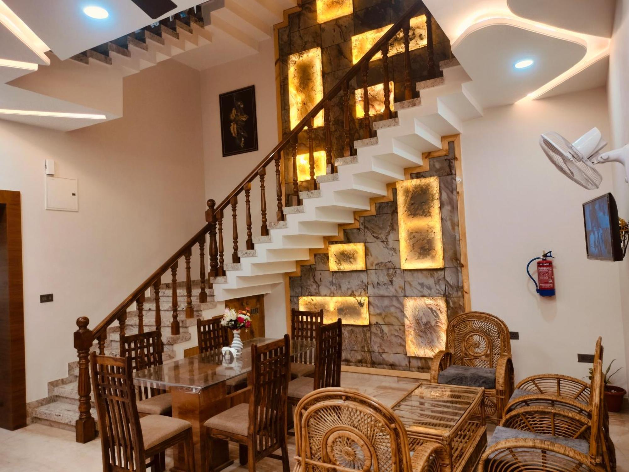 Amritam Palace A Luxury Ac Home Stay Ringas Ngoại thất bức ảnh
