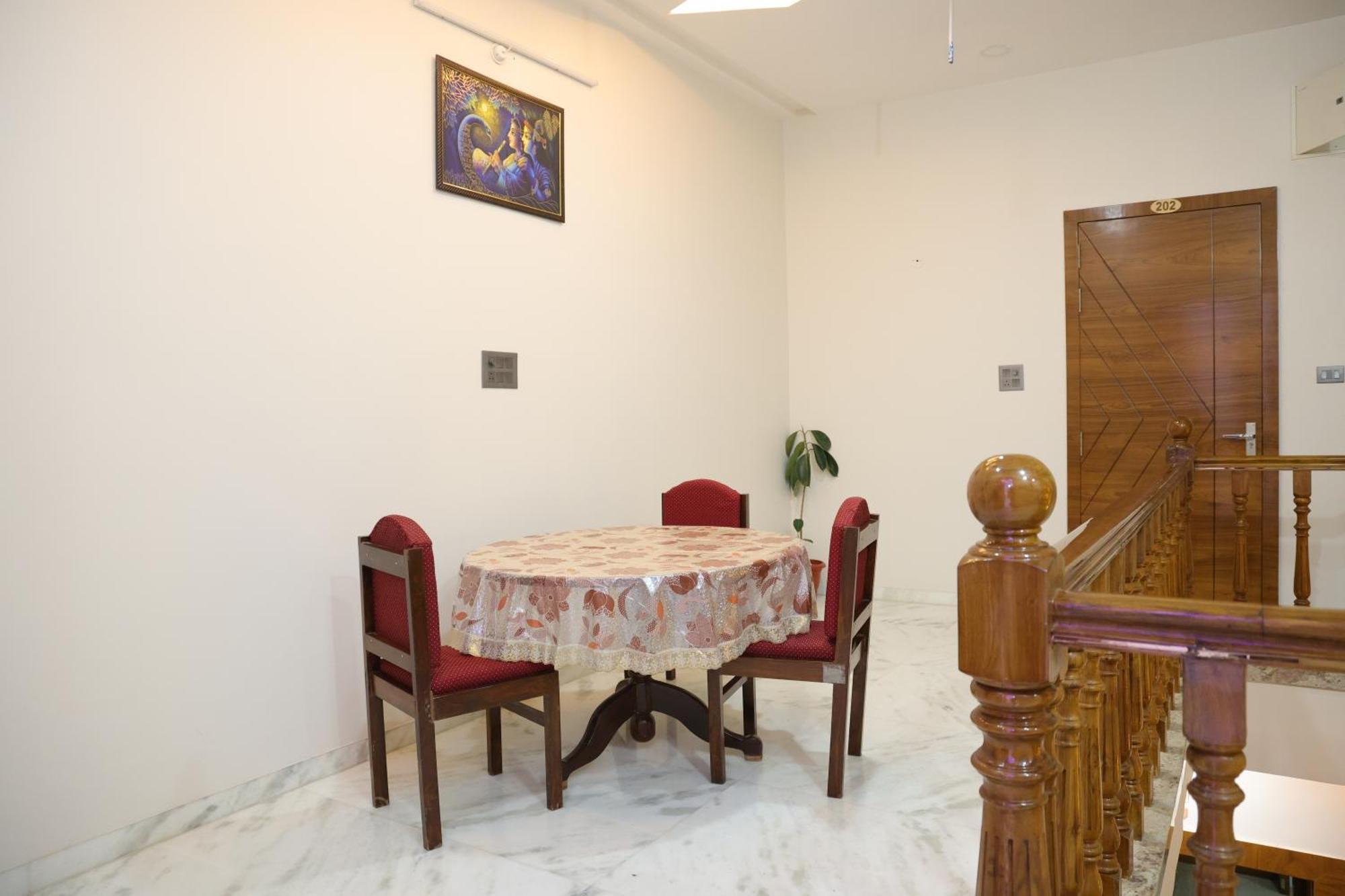 Amritam Palace A Luxury Ac Home Stay Ringas Ngoại thất bức ảnh