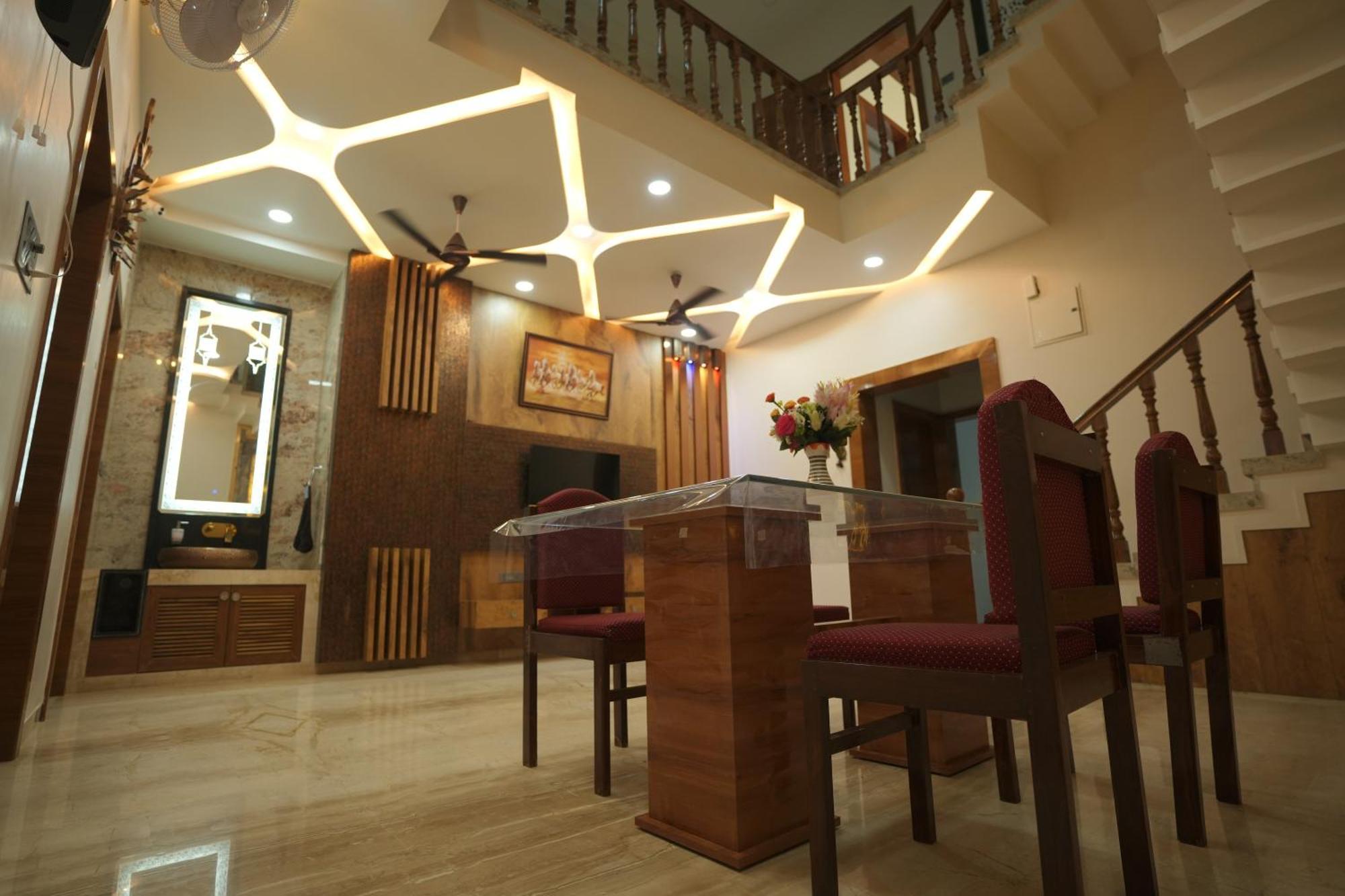 Amritam Palace A Luxury Ac Home Stay Ringas Ngoại thất bức ảnh