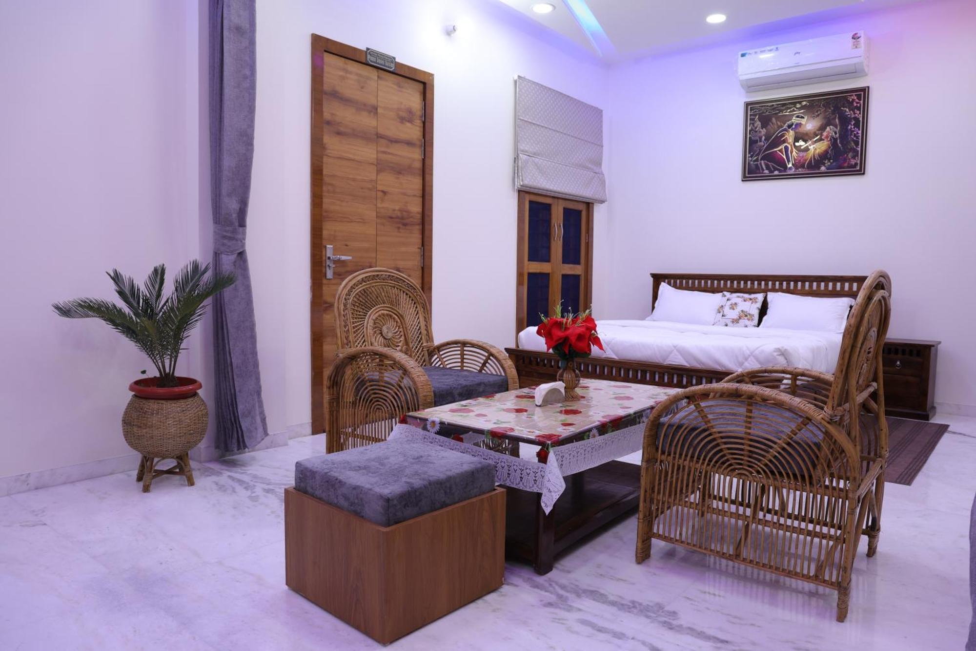 Amritam Palace A Luxury Ac Home Stay Ringas Ngoại thất bức ảnh