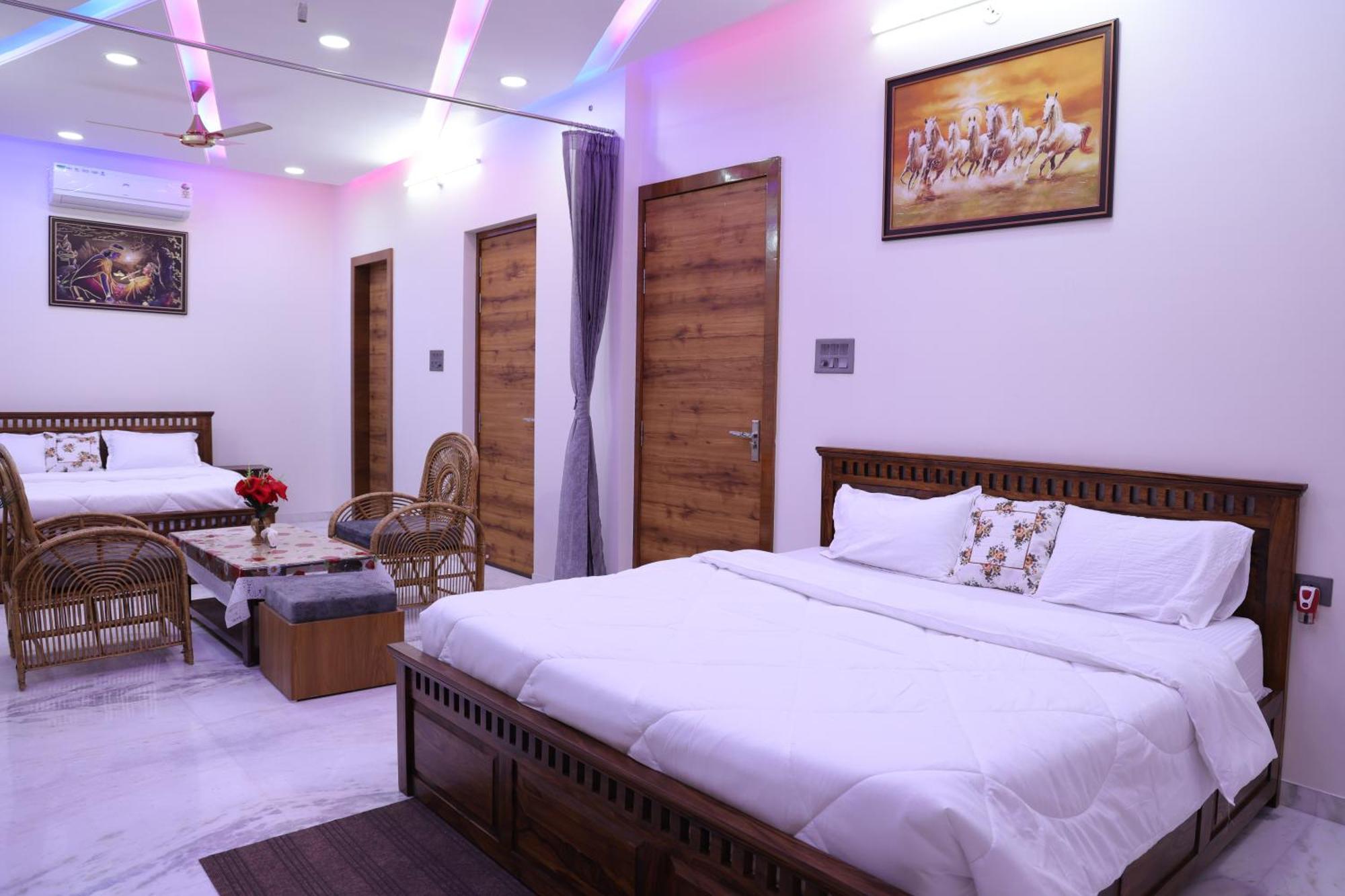 Amritam Palace A Luxury Ac Home Stay Ringas Ngoại thất bức ảnh